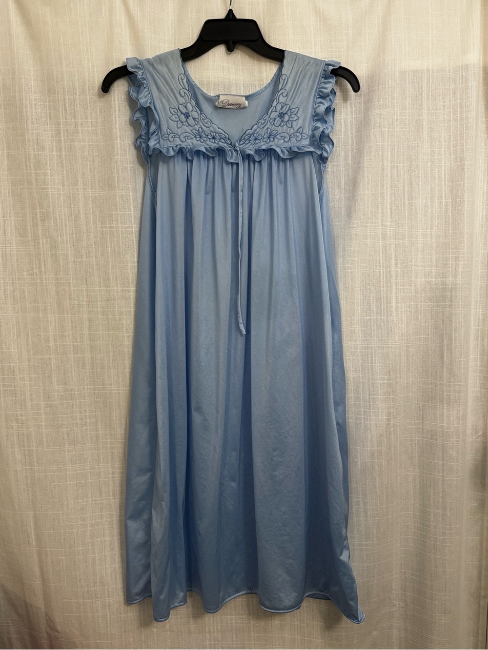 Vintage Dreamaway Powder Blue Nylon Nightgown Ruffle Embroidered Size M